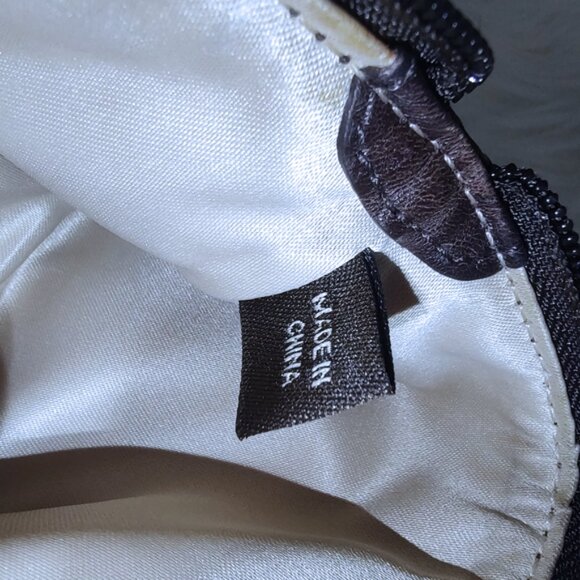 Coach Madison Op Art wristlet EUC - Picture 3 of 6